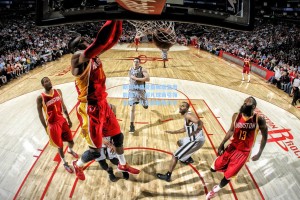 斯玛特盛赞詹姆斯复出影响力，超凡球商引领全局，队友因他而升华